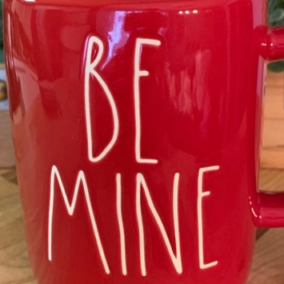 RAE DUNN BY MAGENTA RED “BE MINE” CERAMIC MUG - Picture 2 of 5